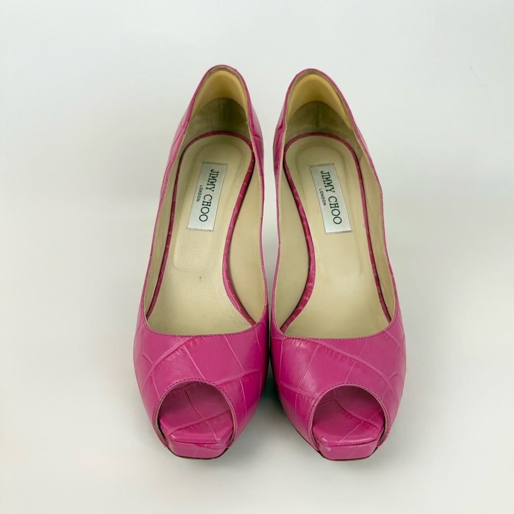 Jimmy Choo Croc Embossed “Crown” Pink Fuchsia Peep Toe Heels Women’s Size 8.5